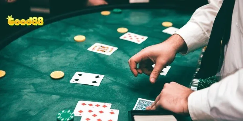 Cách Chơi Sâm Lốc Good88 - Chiến Thuật Cắt Bài Mạnh 4 Xử lý tình huống khi tới trắng